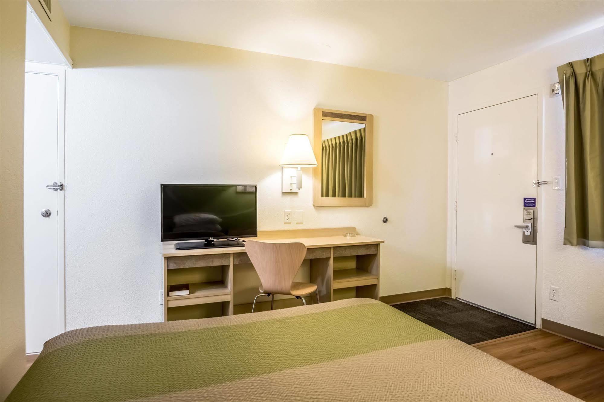 Motel 6-Pueblo, Co - I-25 Экстерьер фото