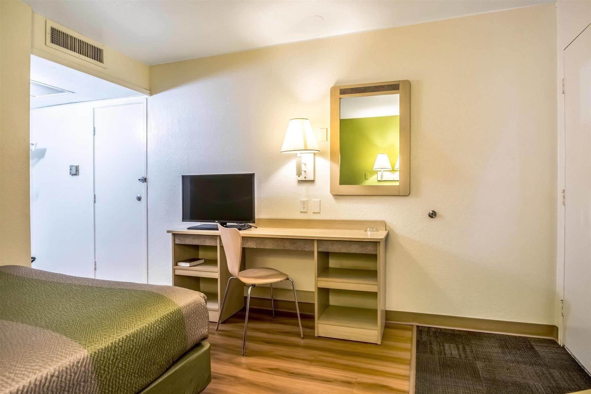Motel 6-Pueblo, Co - I-25 Экстерьер фото
