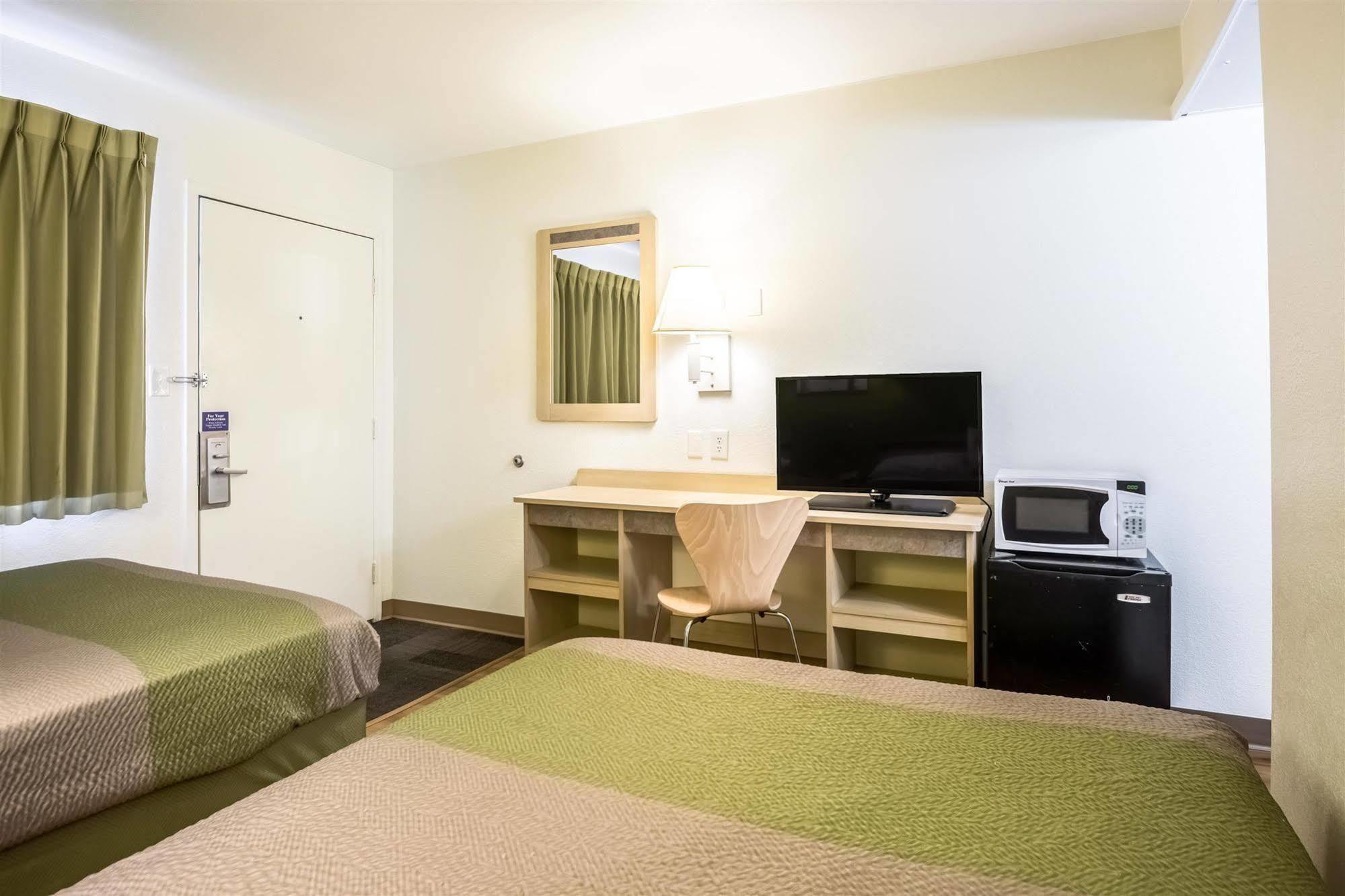 Motel 6-Pueblo, Co - I-25 Экстерьер фото