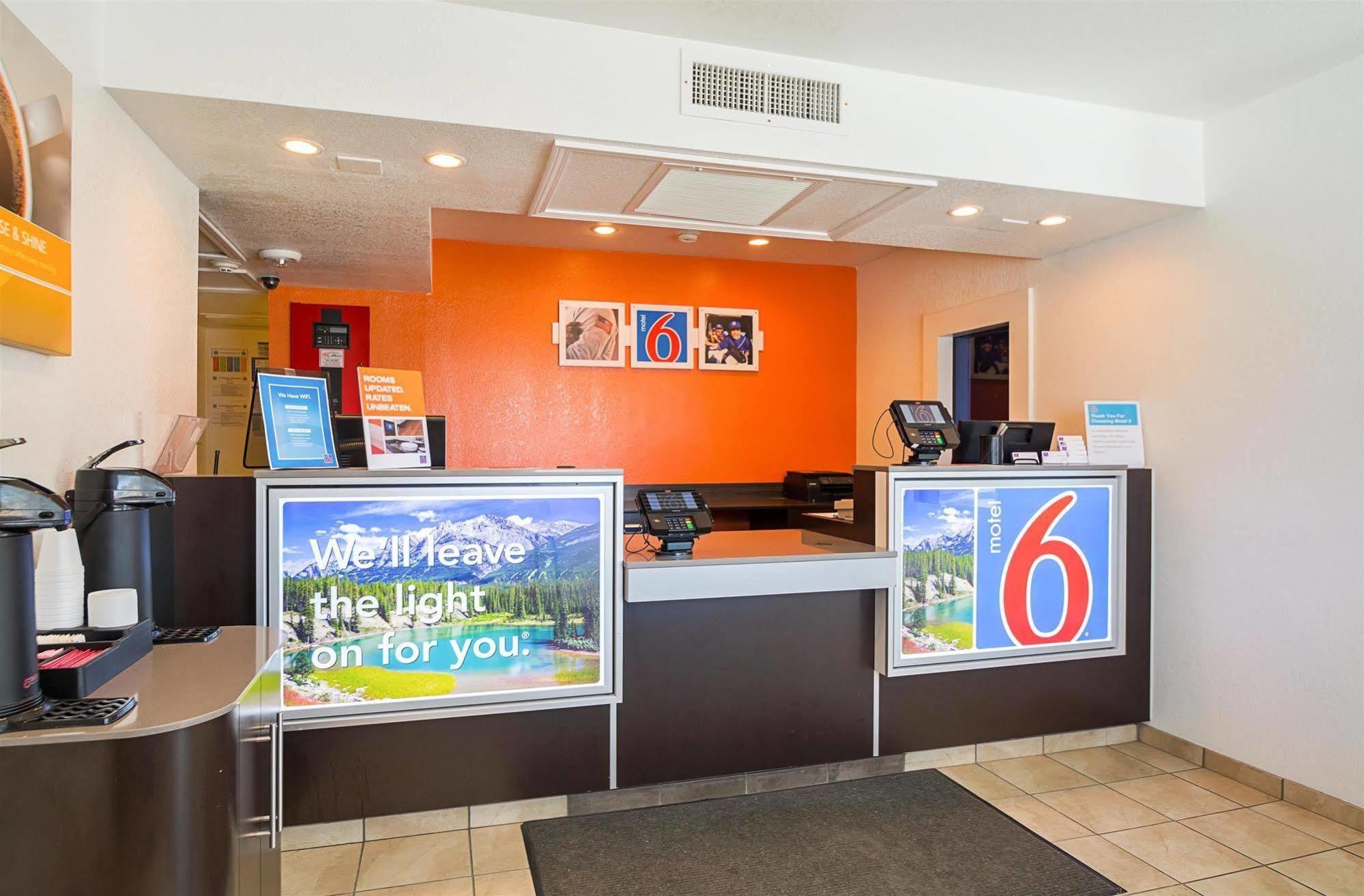 Motel 6-Pueblo, Co - I-25 Экстерьер фото