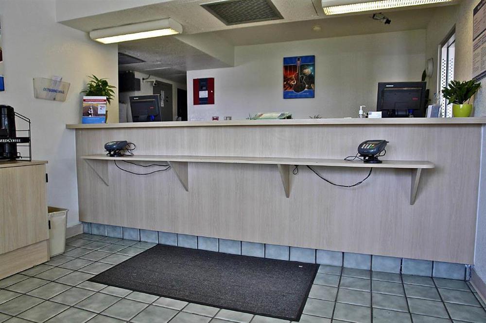Motel 6-Pueblo, Co - I-25 Интерьер фото